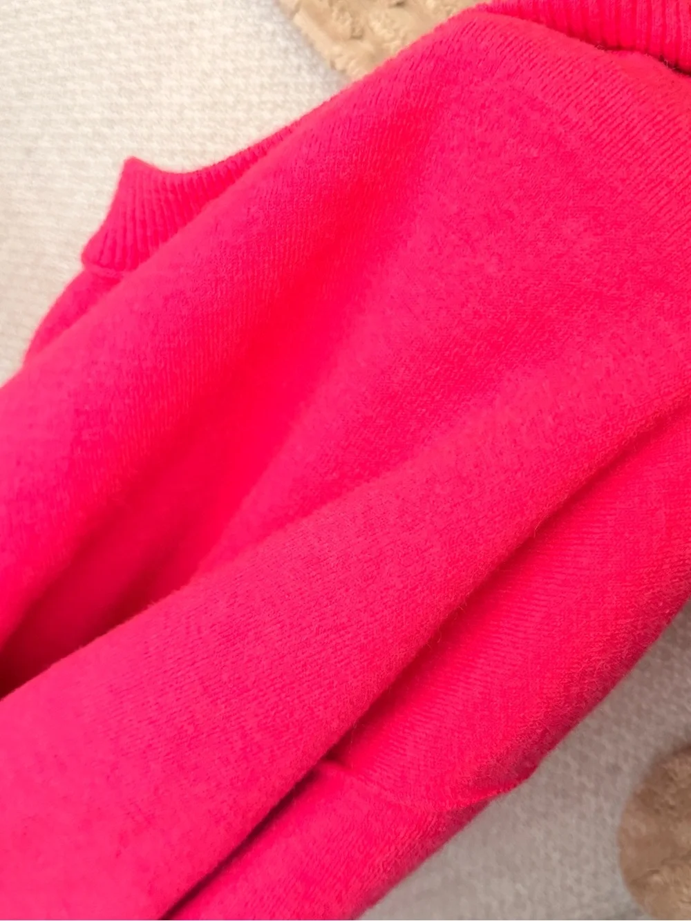 ANTHROPOLOGIE Hot Pink Crewneck Short Sleeve Sweater - Picture 7 of 7